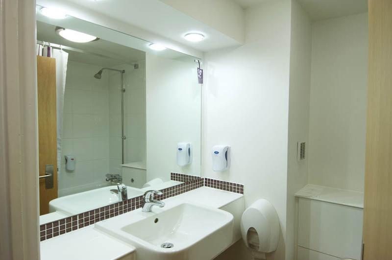 Premier Inn Челмсфорд Екстериор снимка