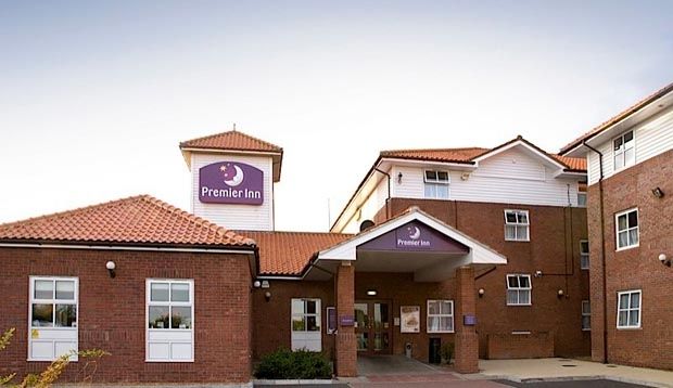 Premier Inn Челмсфорд Екстериор снимка